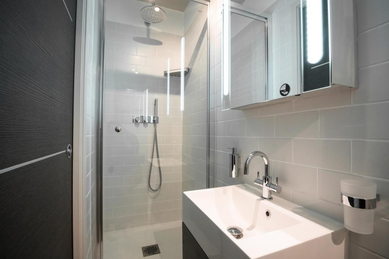 2-Bedroom Apartment Pointe Croisette Peaceful Walk To The Beach Канны Экстерьер фото