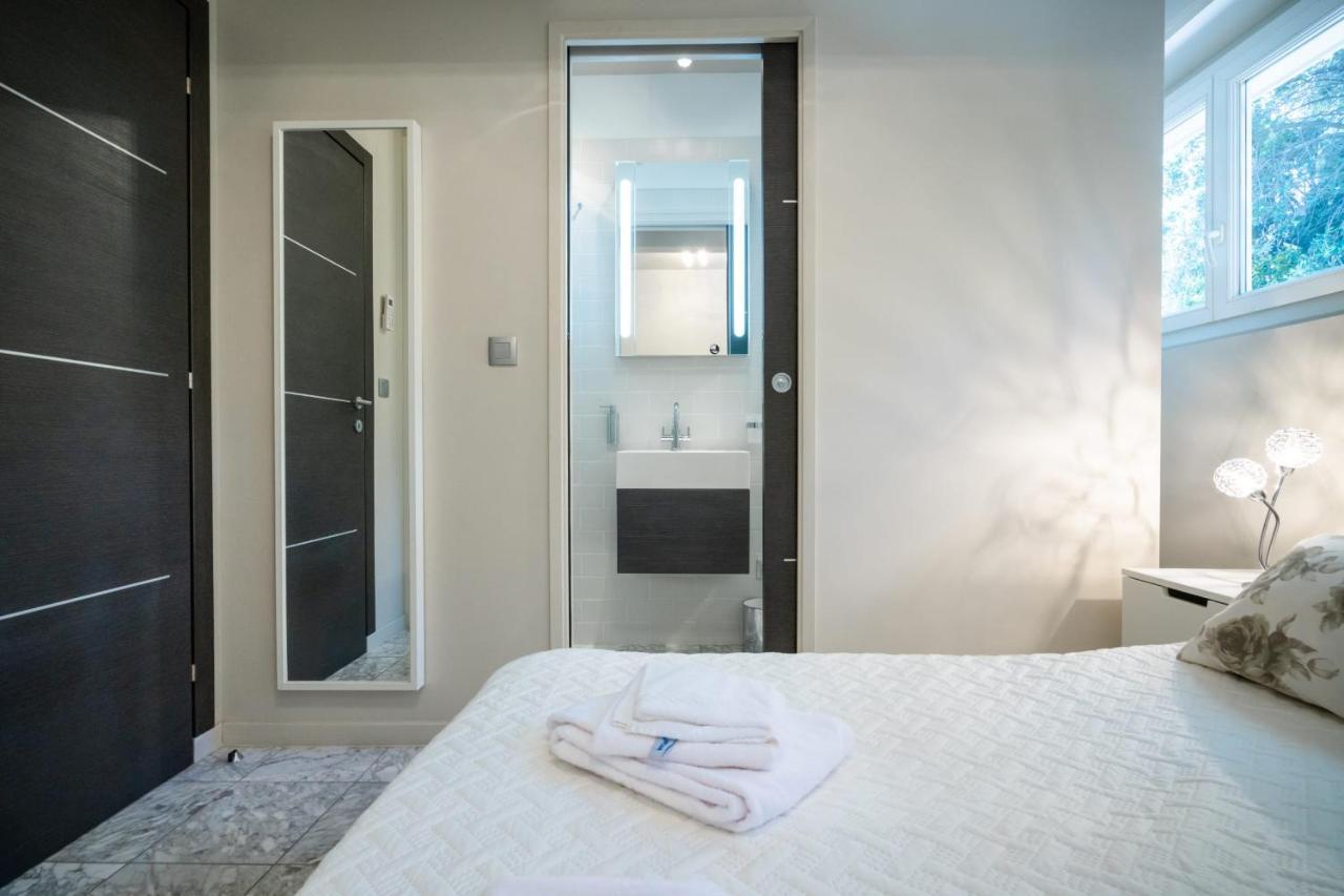 2-Bedroom Apartment Pointe Croisette Peaceful Walk To The Beach Канны Экстерьер фото